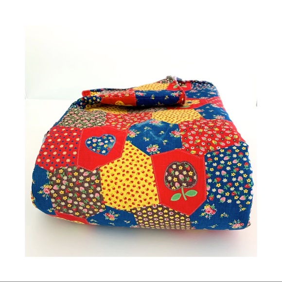 Vintage Quilt - Picture 2 of 8